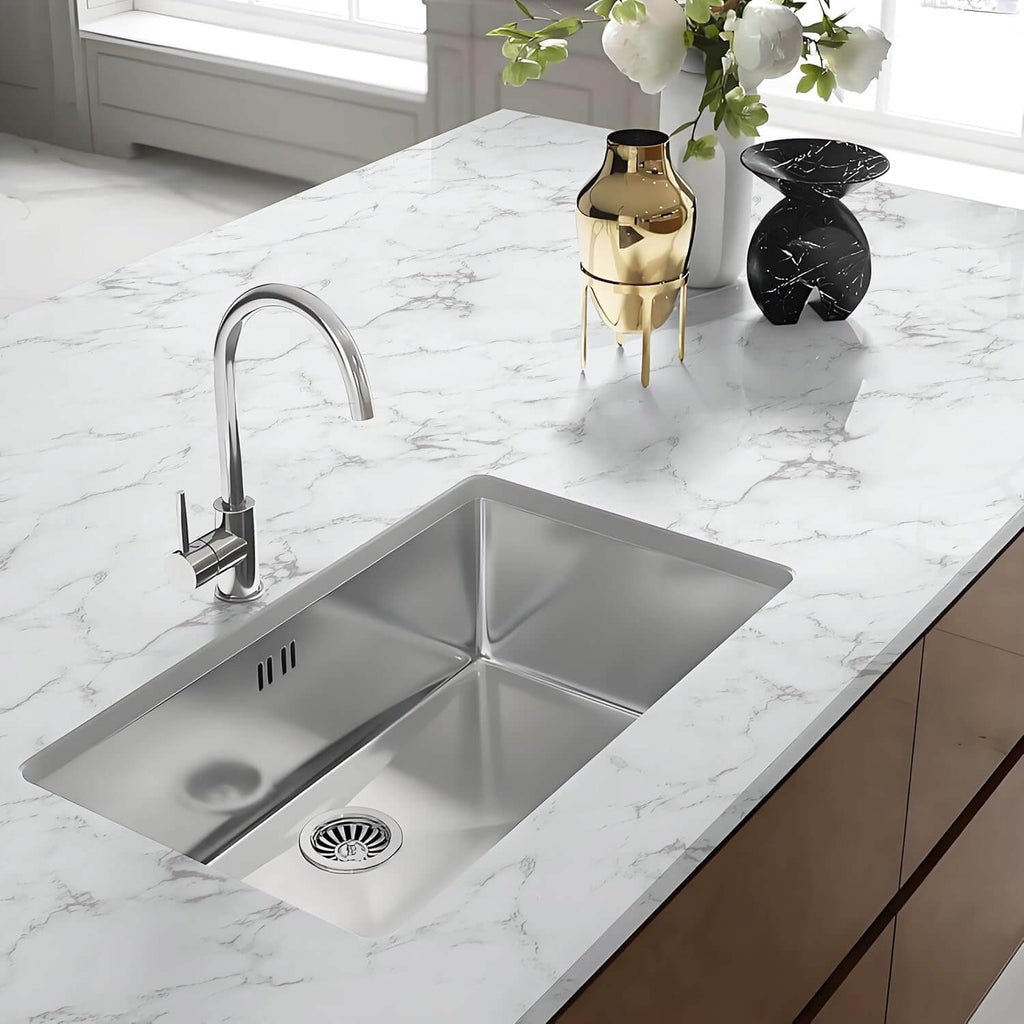 Mermer Desenli Kendinden Yapışkanlı Folyo – Su Geçirmez & Isıya Dayanıklı Kolay Uygulama (60cm Genişliği 5 Metre Uzunluğunda)